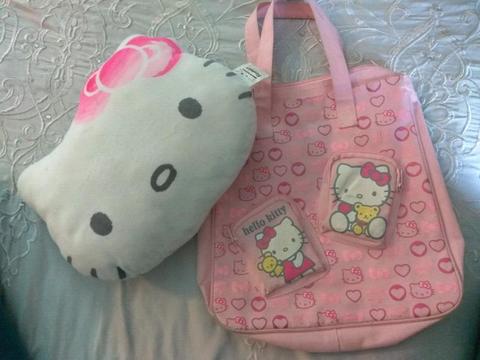 Hello Kitty bag and pillow