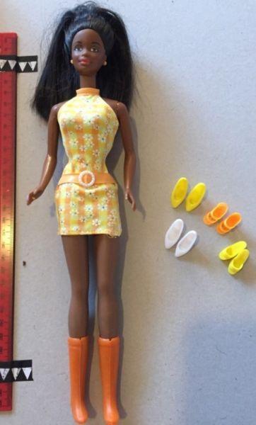 Barbie - Black Daisy turtleneck dress - Yellow and Orange