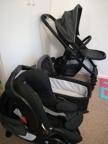 Graco Evo Car Seat, Crib and Stroller Set