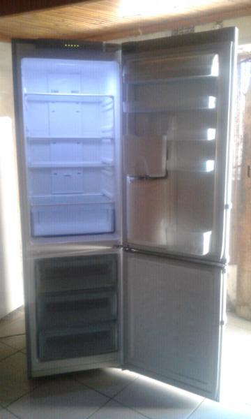 SAMSUNG FRIDGE FREEZER FOR SALE