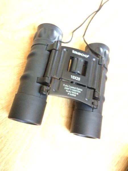 Binoculars tasco