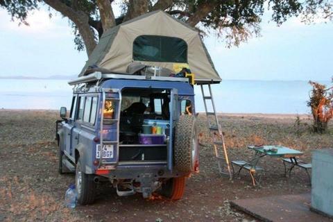 Land Rover Roof top tent