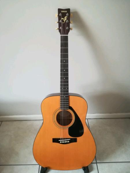 Yamaha FG-400A Acoustic Guitar