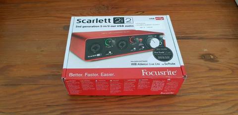 Focusrite Scarlett 2i2 2nd generation