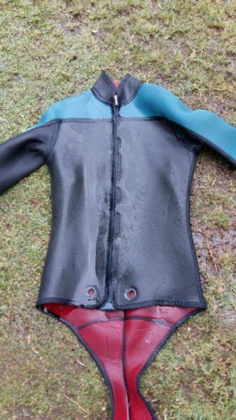 Reef Wet Suit Jacket (m/l) –R350
