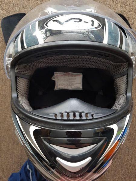 XS VR-1 helmet