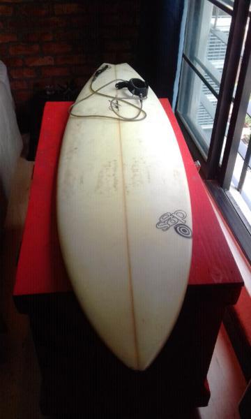 Surdboard DGS 6ft3 R600