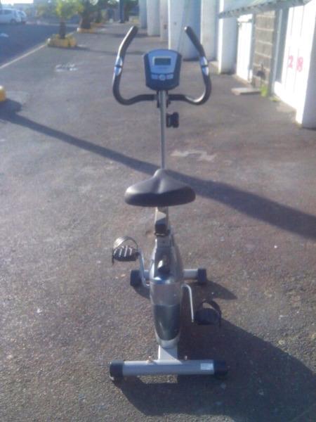 MaXed MXC 2160 exercise bike