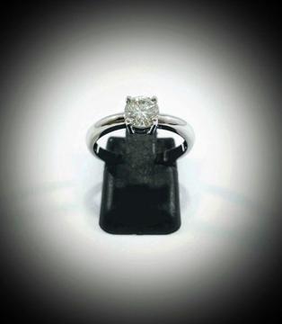 Solid 925 Solitare Engagement Ring