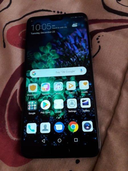 Huawei p20 dual sim 128 gig dual leica front screen crack minor 400 for new screen only R3800