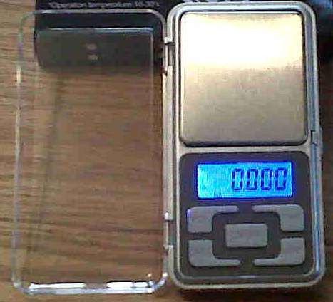 Digital precison pocket scale ( new boxed ) - increment range 0.01g - 200g