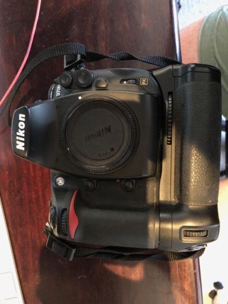 Nikon D700 with Battery Grip
