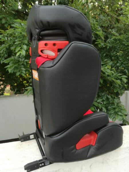 ISOFIX booster seats