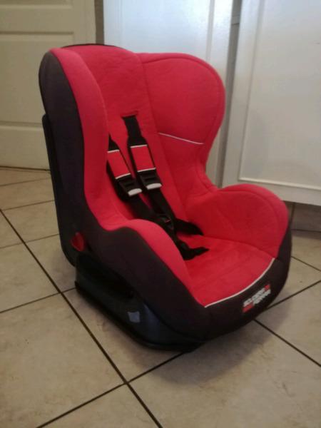 Ferrari car seat 0-18kgs