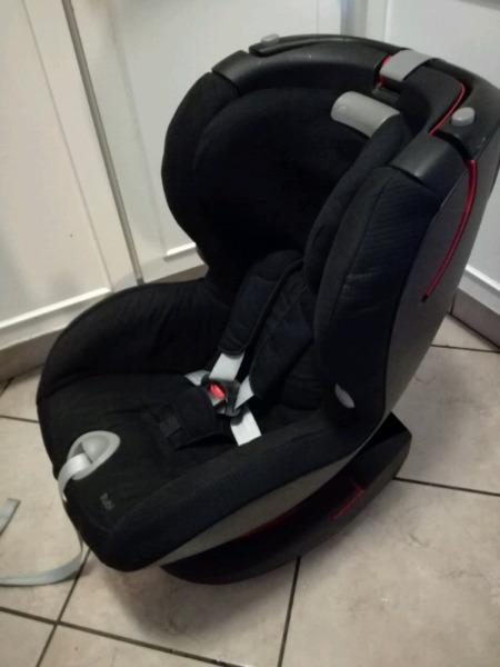 Various Maxicossi car seats