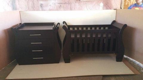 Baby Cot and Compactum-R 3999,00 Sur 09B
