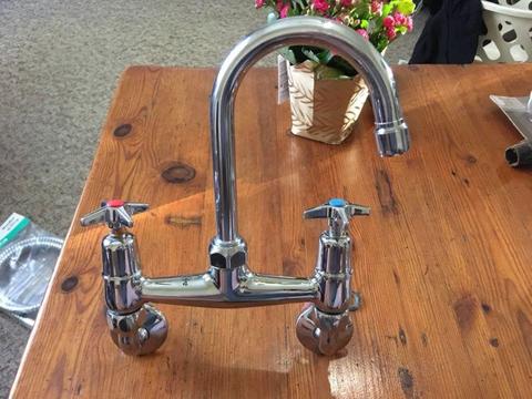 New Cobra sink mixer