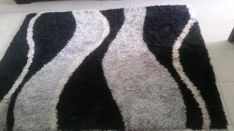 Thick and soft plushy centre carpet