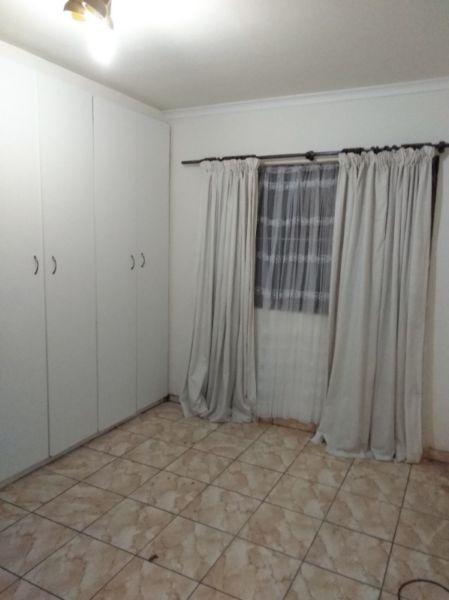 Room with own bathroom in Bonnie Brae, Kraaifontein