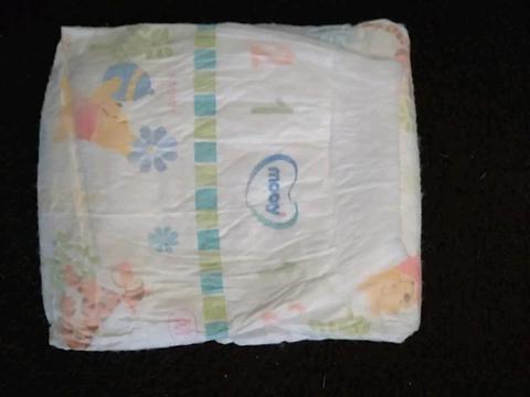 Disposable nappies and wetwipes