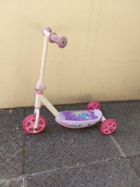 Girl's scooter