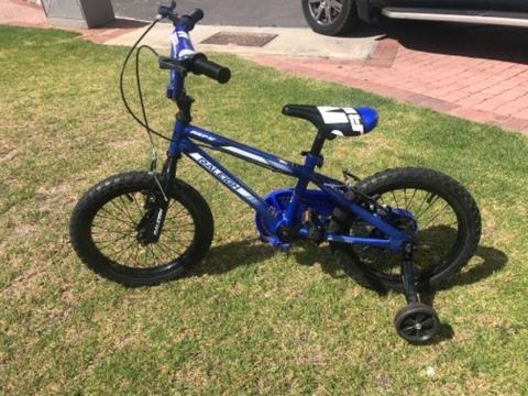 Bicycle with training wheels in mint condition