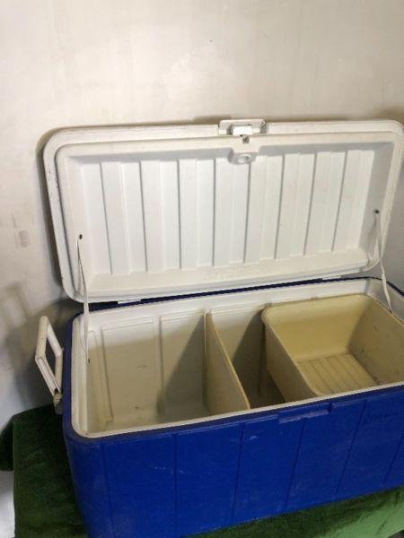 coleman cooler box