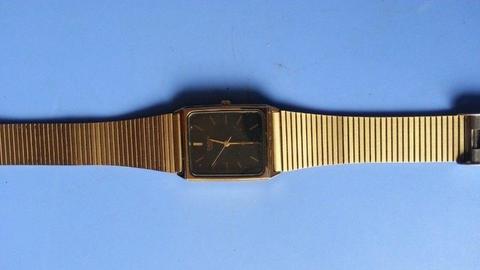 MENS CASIO 1980,S QUARTZ WATCH R350