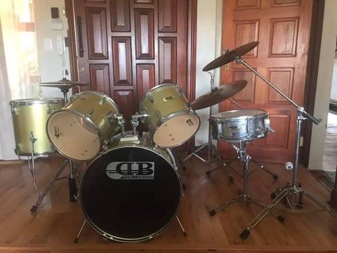 DB Percussion Drum Kit