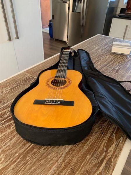 Maxwell Half Size Kiddies Guitar - R500