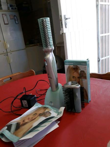 Ladies hair dryers R200