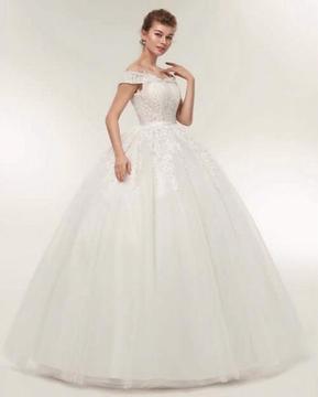 WEDDING DRESSES ON HIRE DISCOUNT R2000