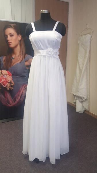 WEDDING DRESS CLEARANCE SALE R1000 to R1500