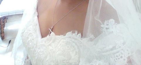 Second hand Jasmins wedding gown