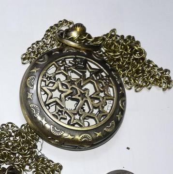 Antique Style Pocket Watch with chain