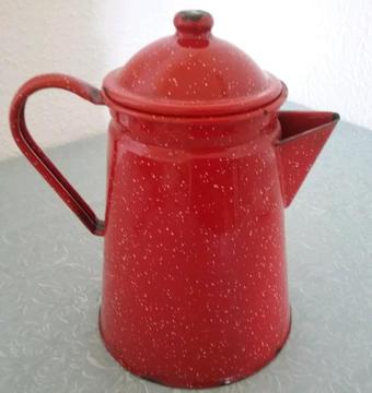 Enamel coffee pot R150