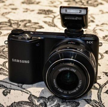 Samsung NX200 Mirrorless camera