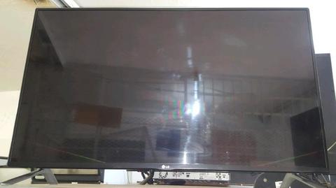 LG 47 inch LED FHD monitor
