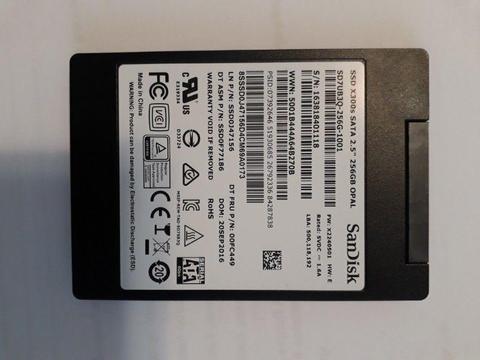 SSD 256GB GOOD CONDITION R750