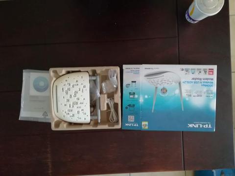 TPLink ADSL 2+ router