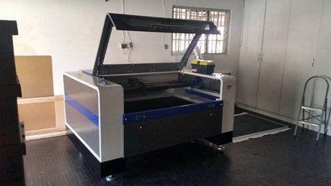 Laser Cutter and Engraver - Signage machine for cutting wood, mdf, perspex and more LC1390 130W