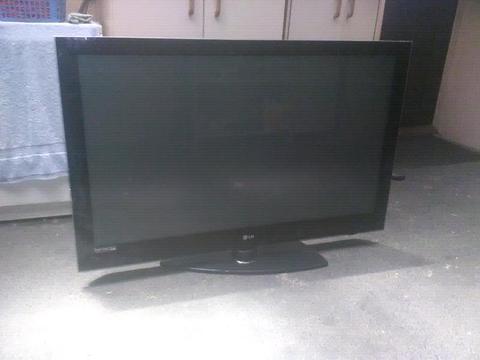 50 inch Lg Plasma Tv - Spotless - Bargain Bargain !!!!