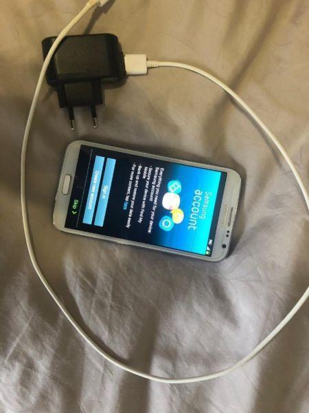 Samsung Galaxy Note 2 in EXCELLENT CONDITION