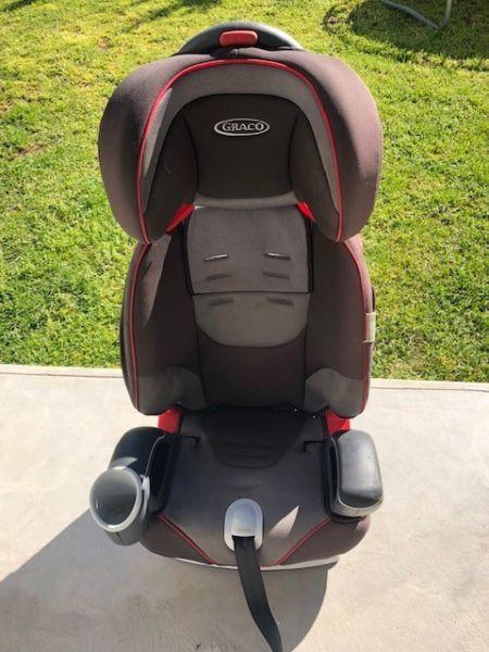 Children 9 months to 12 years car seat - Graco Nautilus