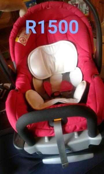 Chicco keyfit carseat with base