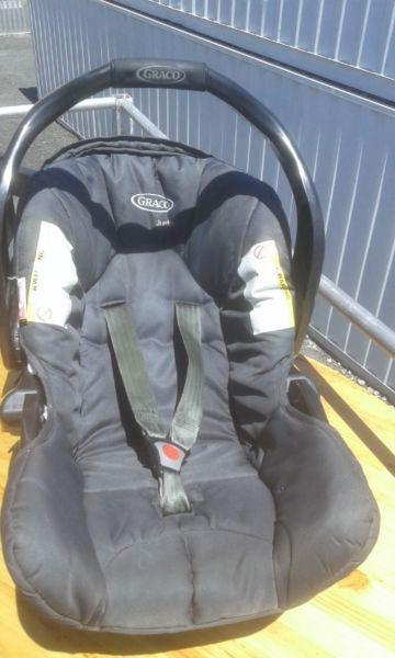 Brand New Graco Junior car seat/carrier