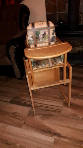 Baby/small child chair and table