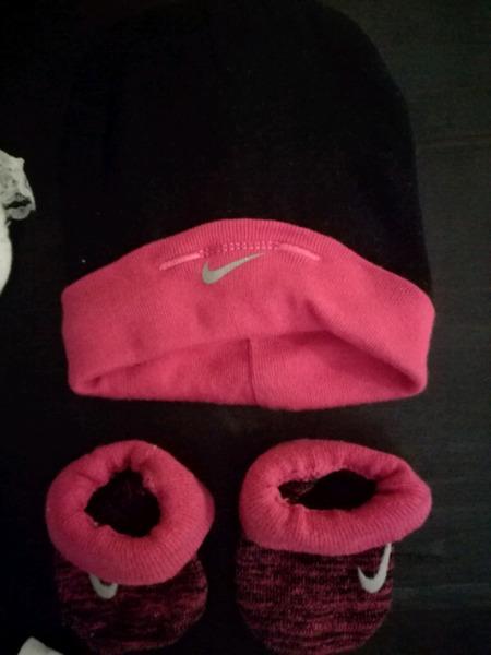 BabyGirl socks snd cap