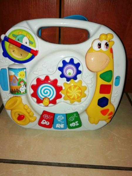 Baby music and play board