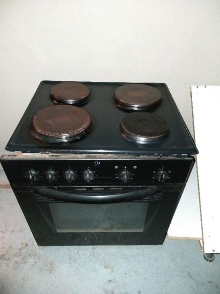 Indesit Hob and Oven
